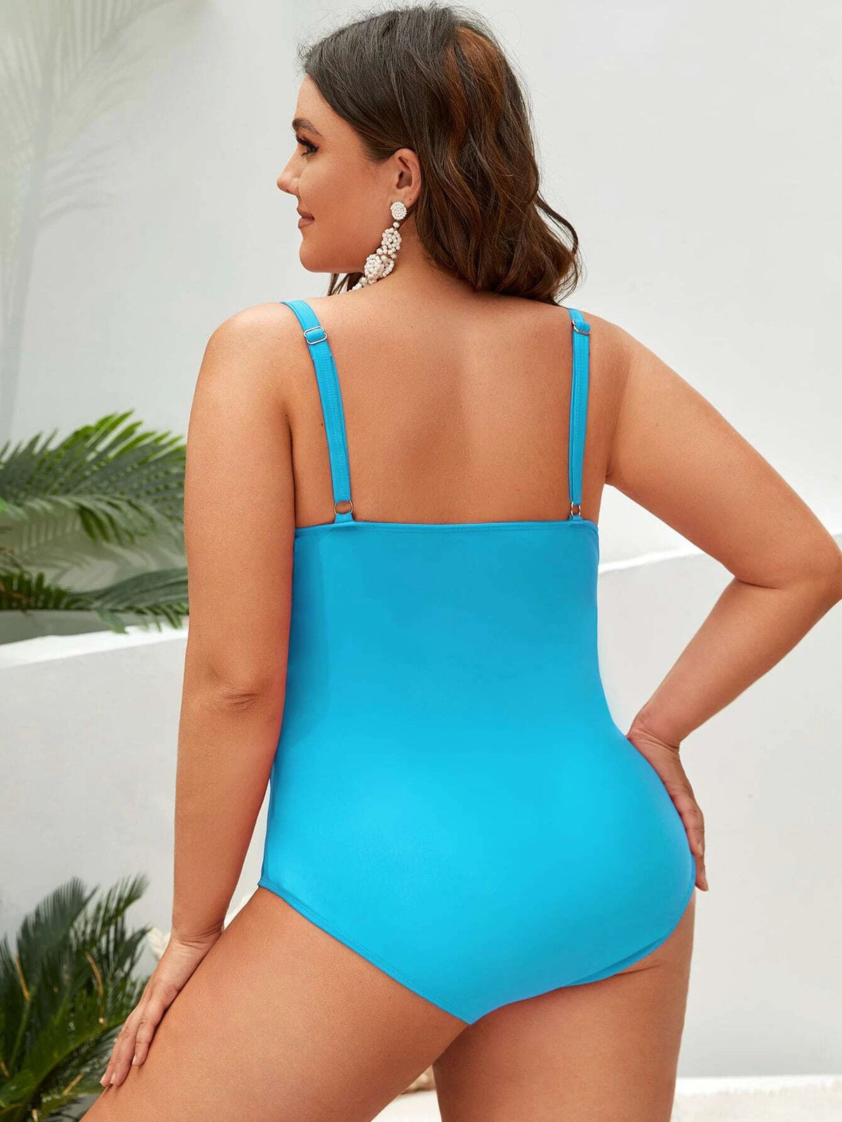 Maiô Plus Size Disfarça Barriga Com Bojo Azul Claro