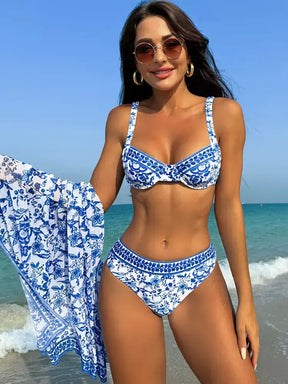 Biquíni Meia Taça Com Calcinha Hot Pants Cintura Alta