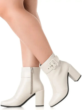 Bota-Branca-Cano-Curto-Feminina-046