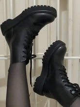 Bota-Coturno-Tratorada-Preta-Cano-Curto-Feminina-04