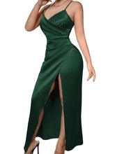 Vestido Longo de Festa Verde Esmeralda Com Alças Finas e Fenda